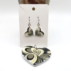 Psychedelic Earrings and Necklace Pendant Set Black White Cream EUC